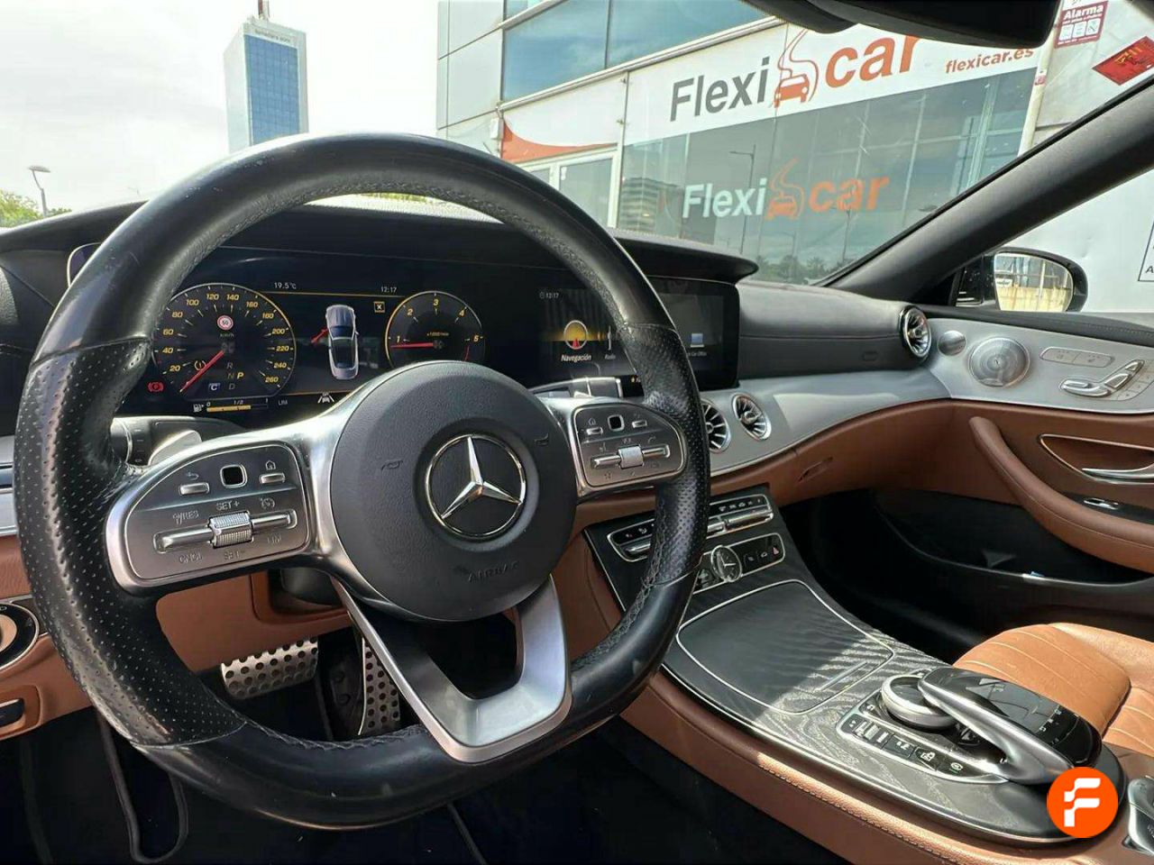 Foto Mercedes-Benz Clase E 25