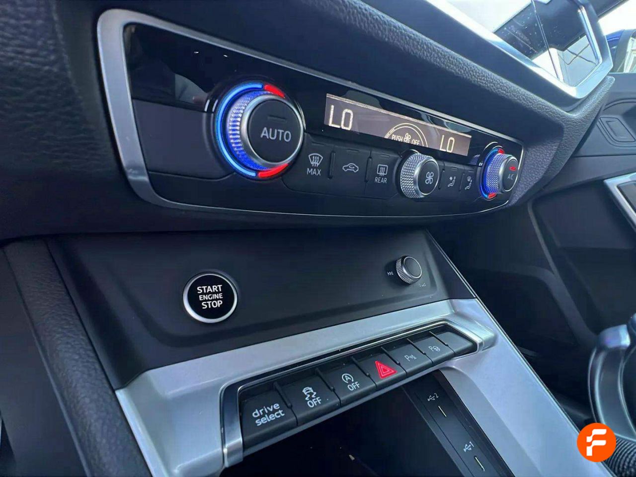 Foto Audi Q3 25