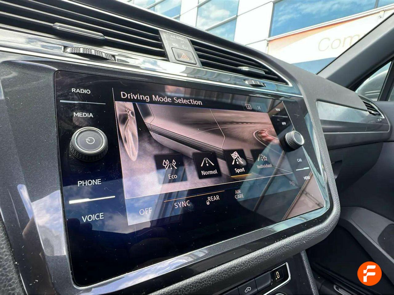 Foto Volkswagen Tiguan 13
