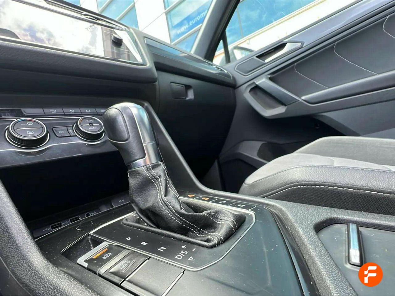 Foto Volkswagen Tiguan 14