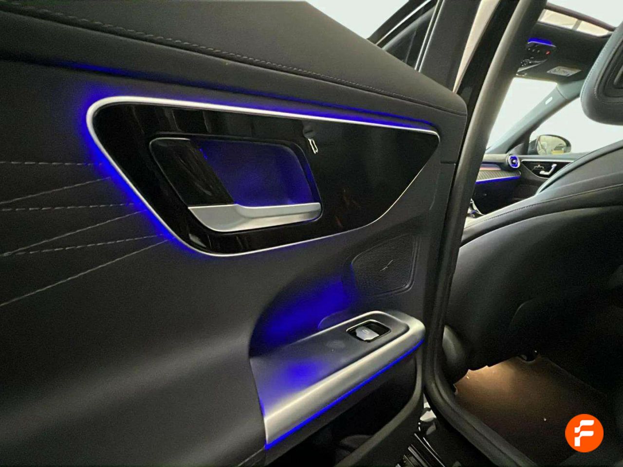 Foto Mercedes-Benz Clase C 30