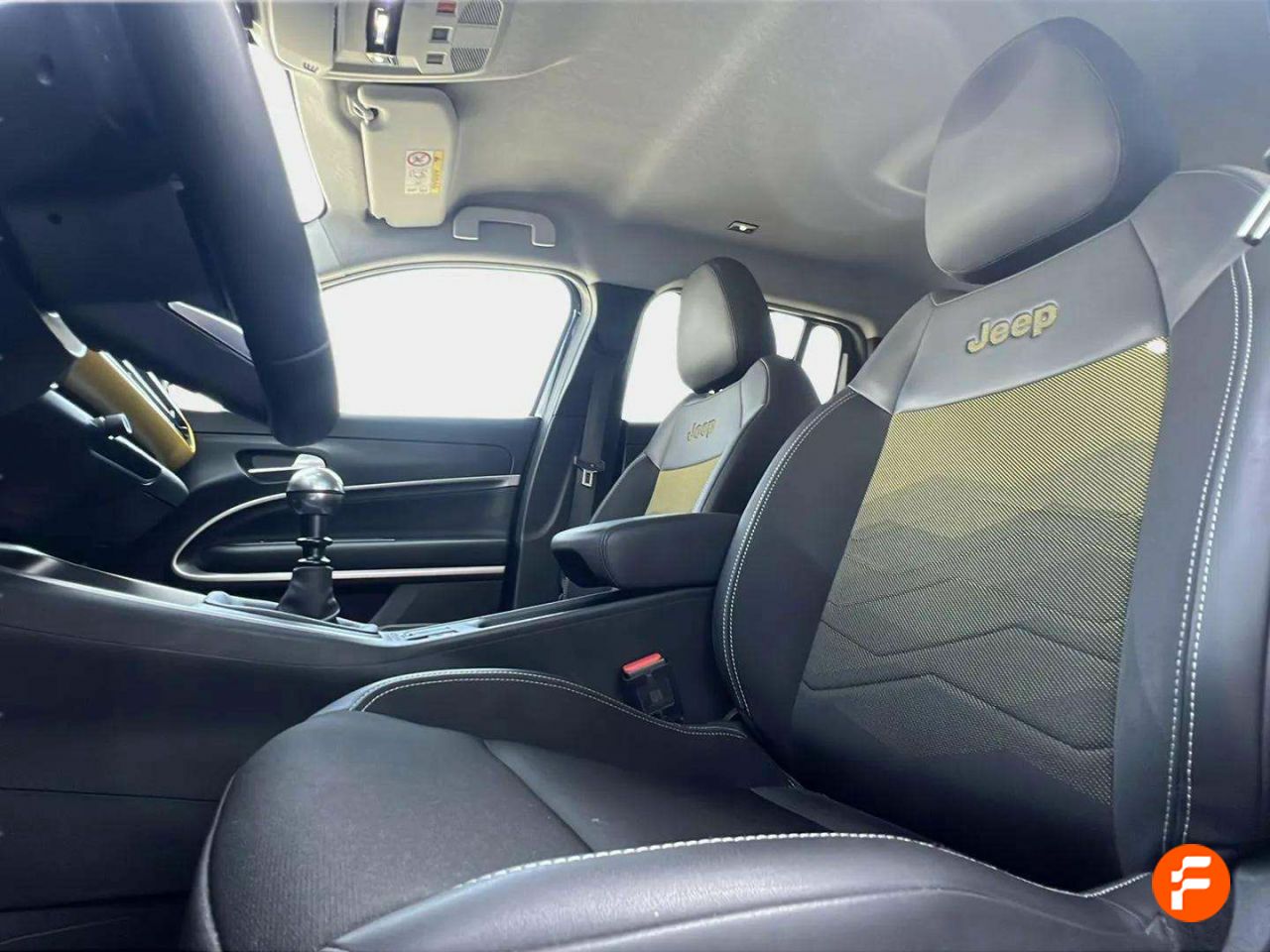 Foto Jeep Avenger 11