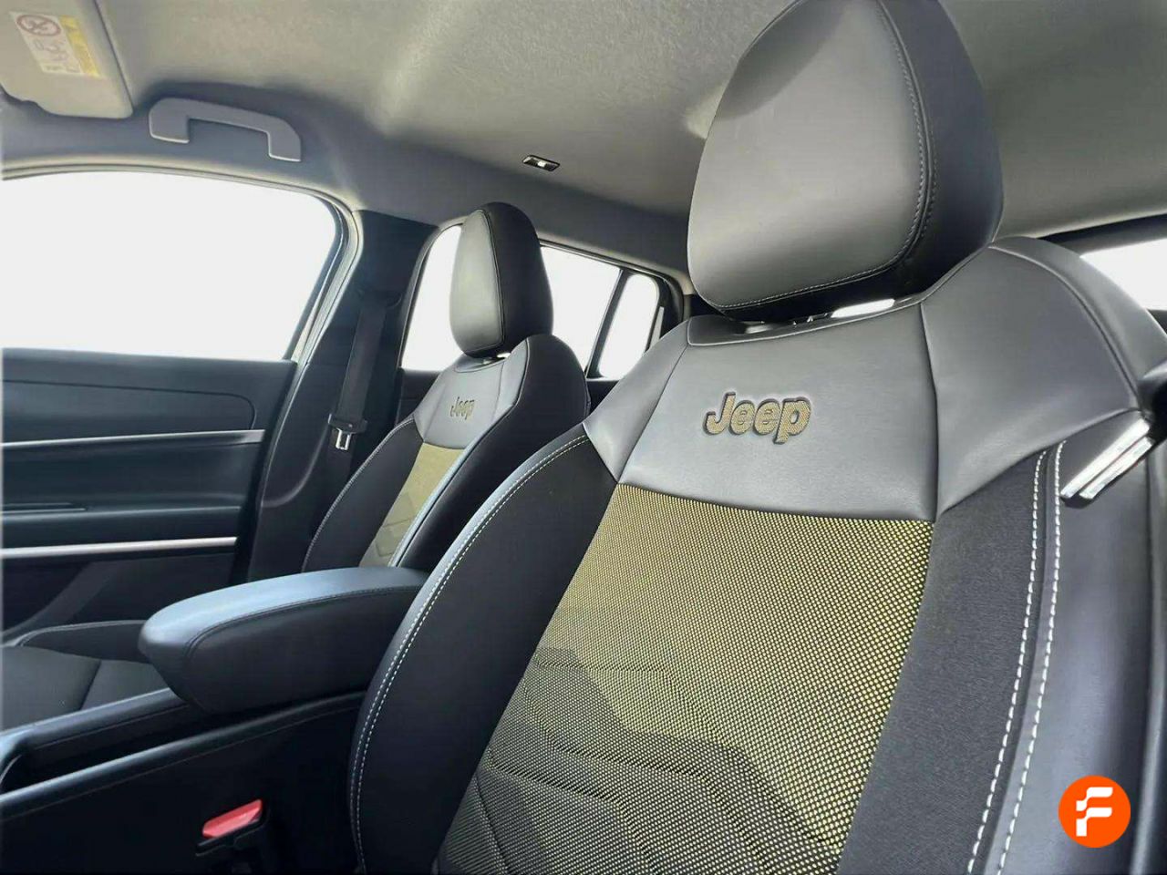 Foto Jeep Avenger 27