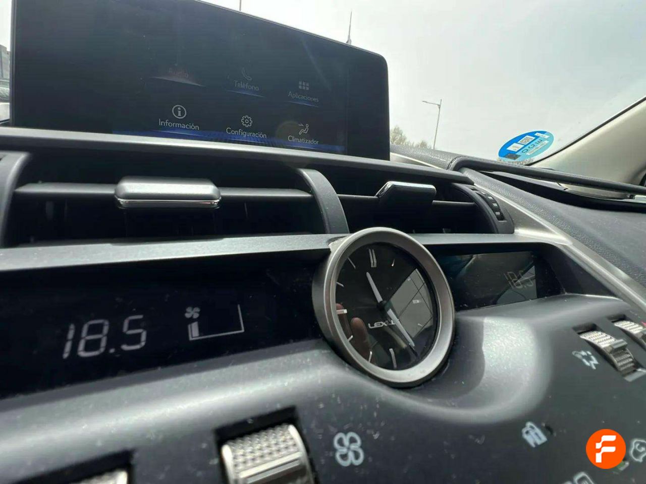 Foto Lexus NX 19
