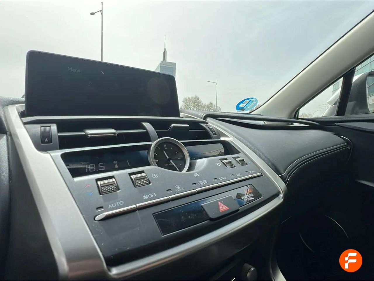 Foto Lexus NX 23