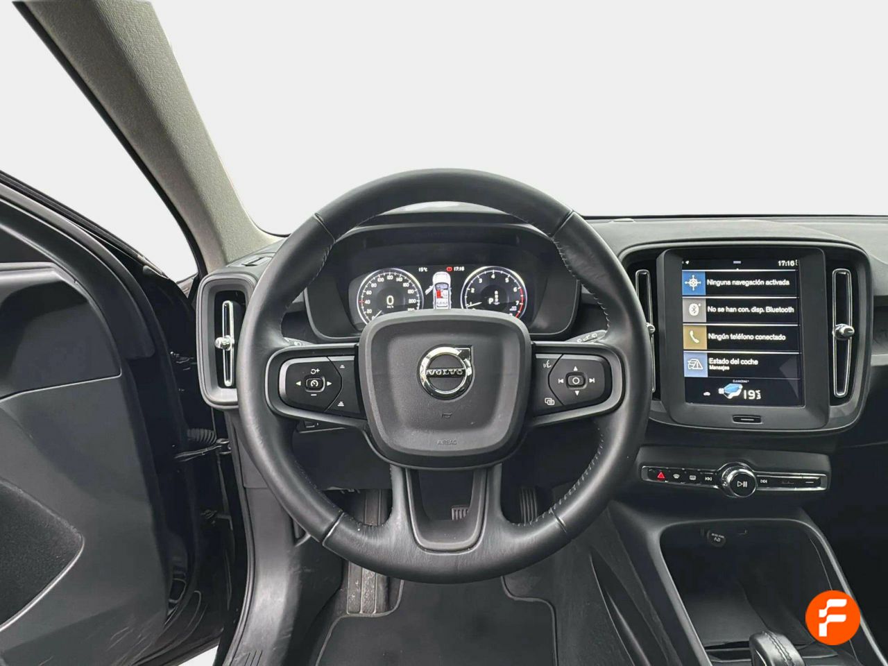 Foto Volvo XC40 12