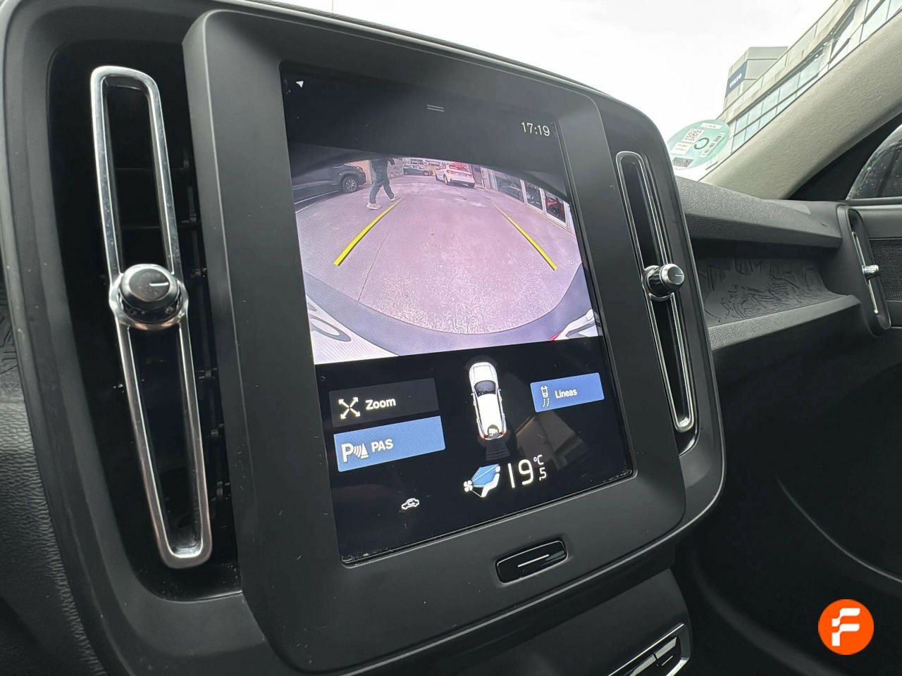 Foto Volvo XC40 15