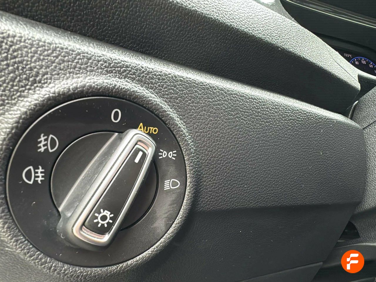 Foto Volkswagen T-Roc 29