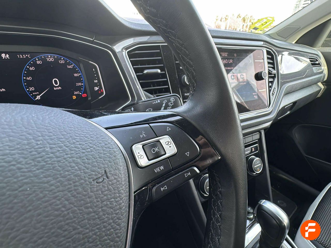 Foto Volkswagen T-Roc 17