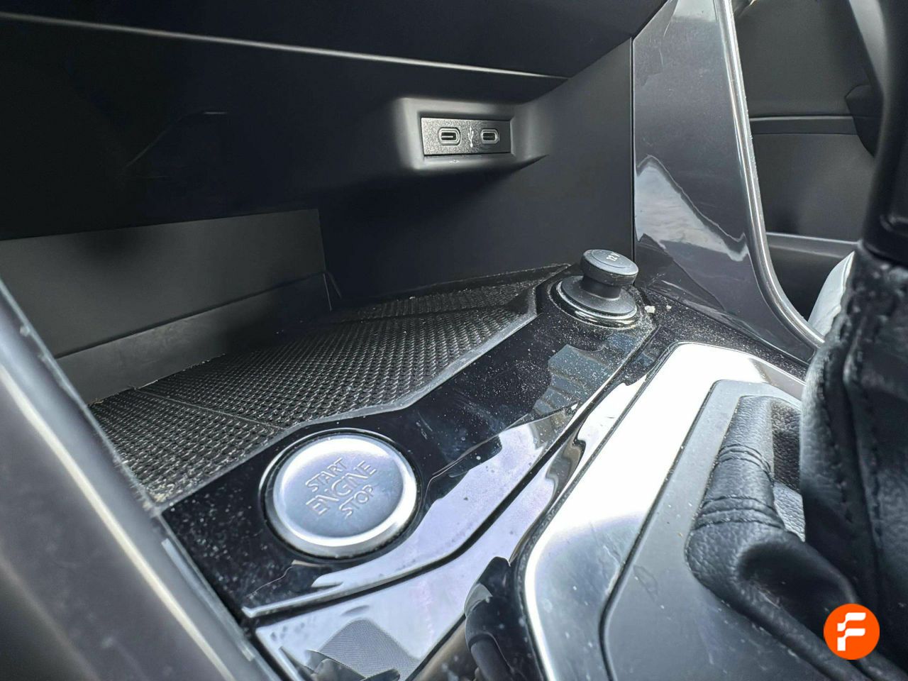 Foto Volkswagen T-Roc 23