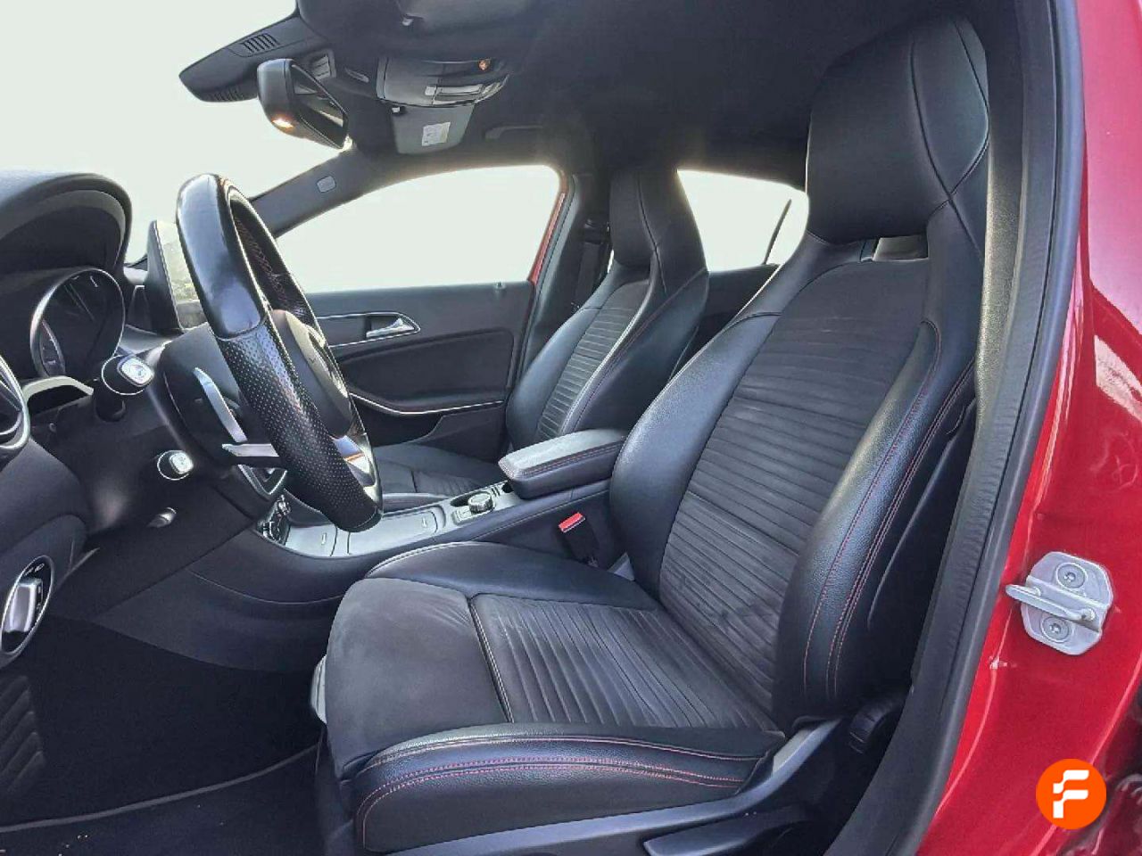 Foto Mercedes-Benz Clase GLA 12