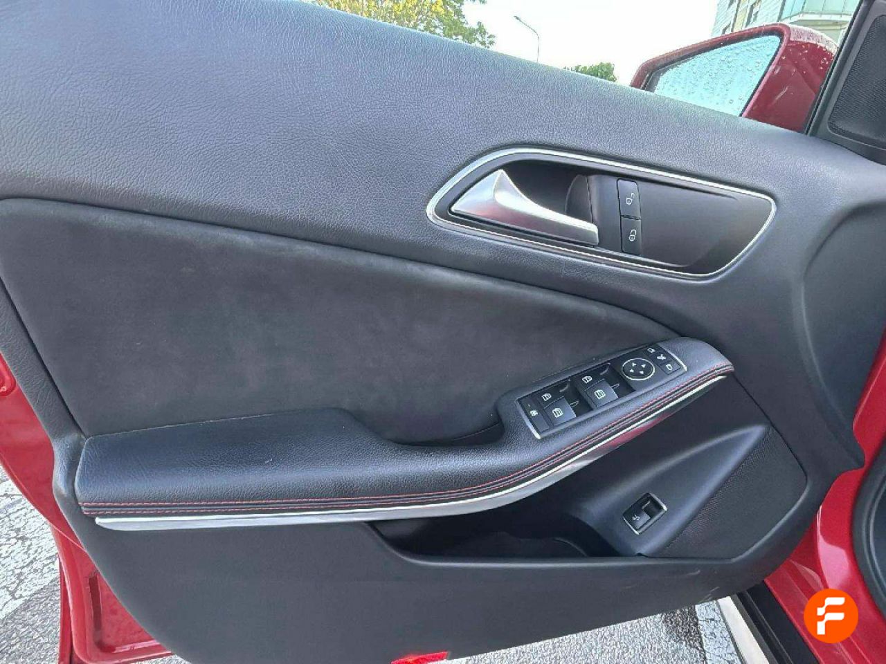 Foto Mercedes-Benz Clase GLA 13