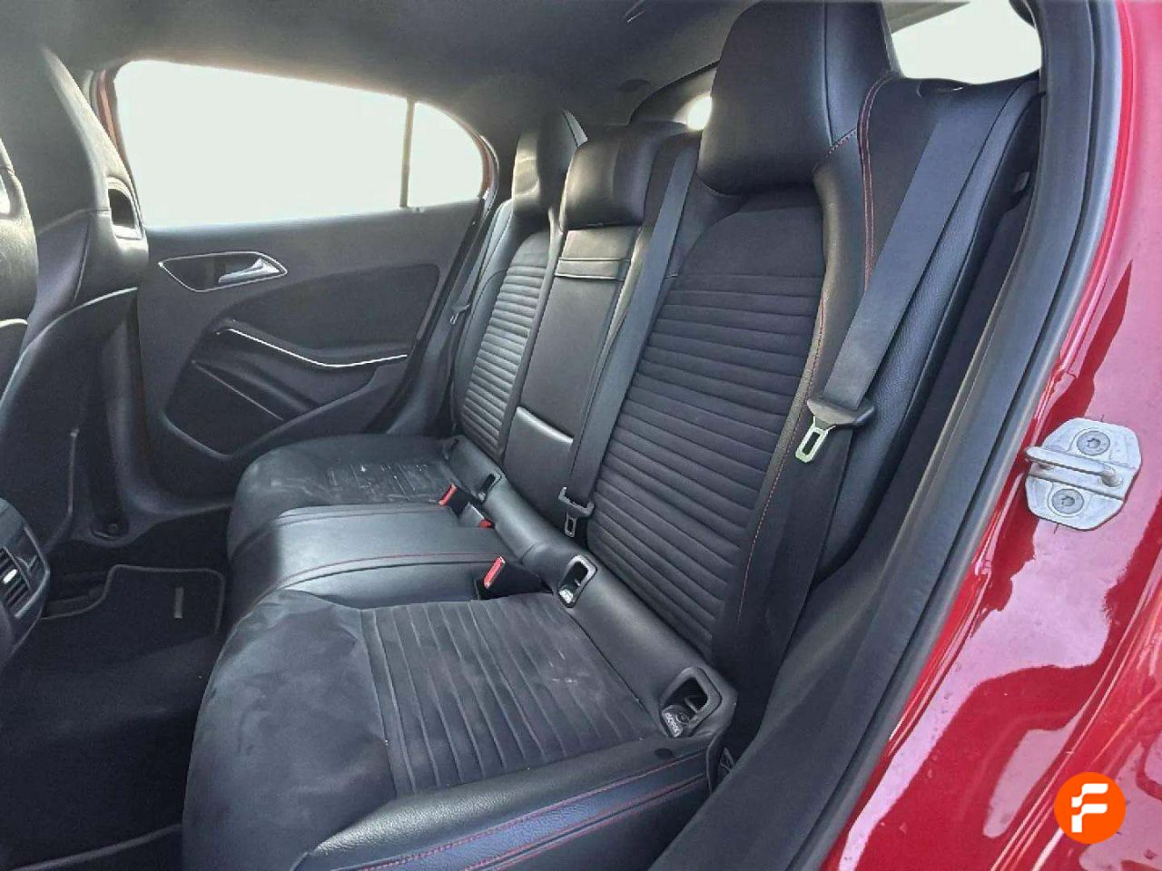 Foto Mercedes-Benz Clase GLA 14