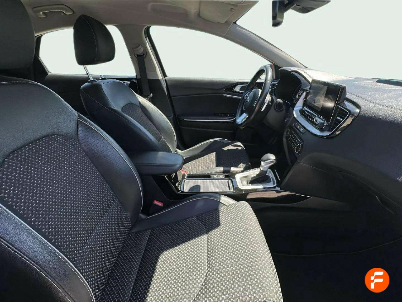 Foto Kia XCeed 17