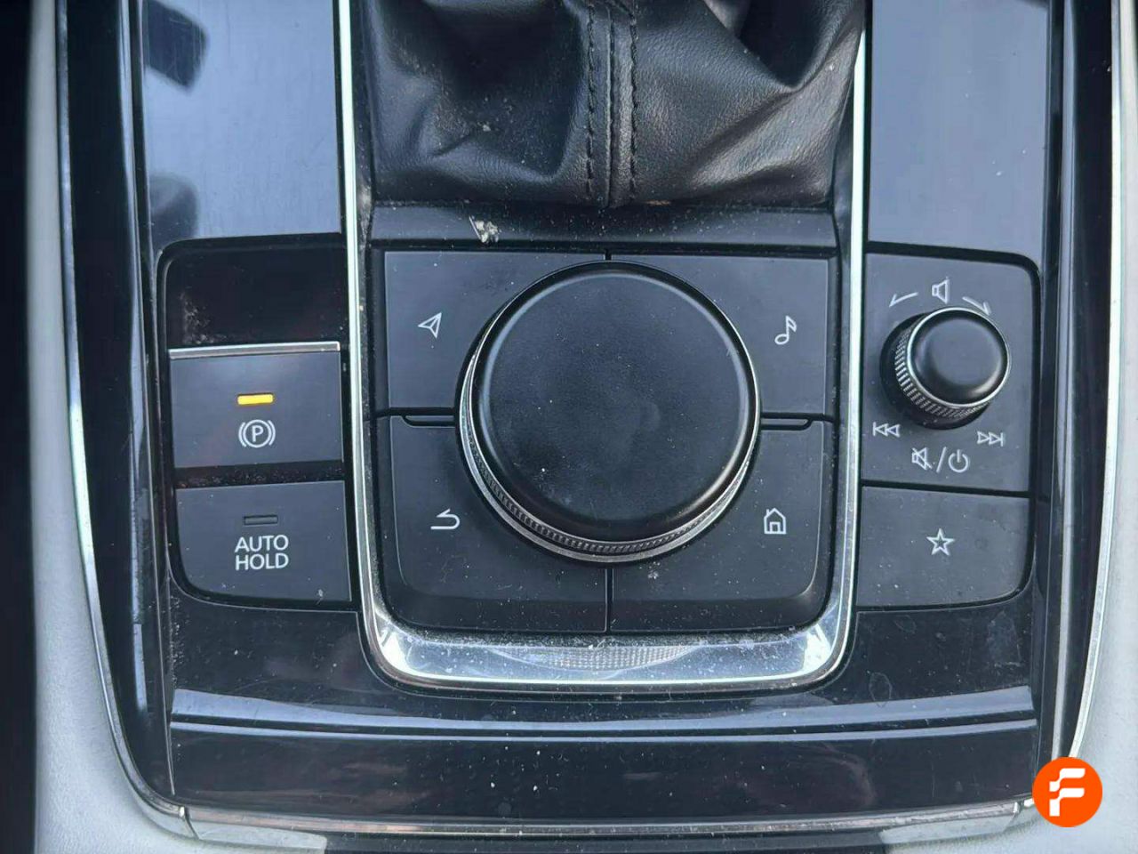 Foto Mazda CX-30 21