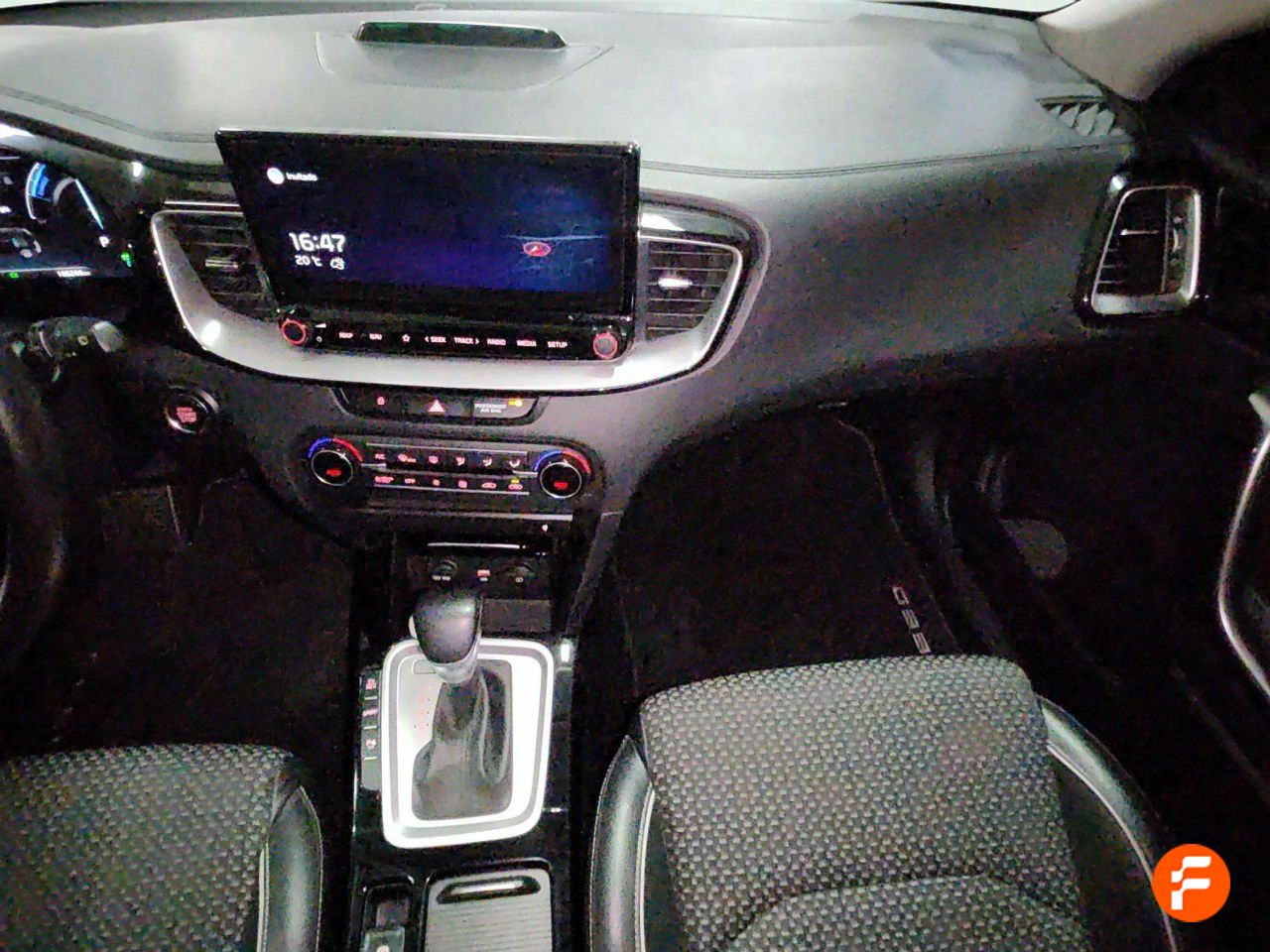 Foto Kia Ceed 10