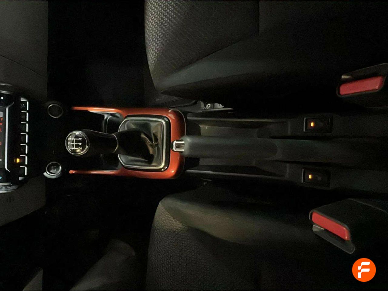 Foto Suzuki Ignis 24