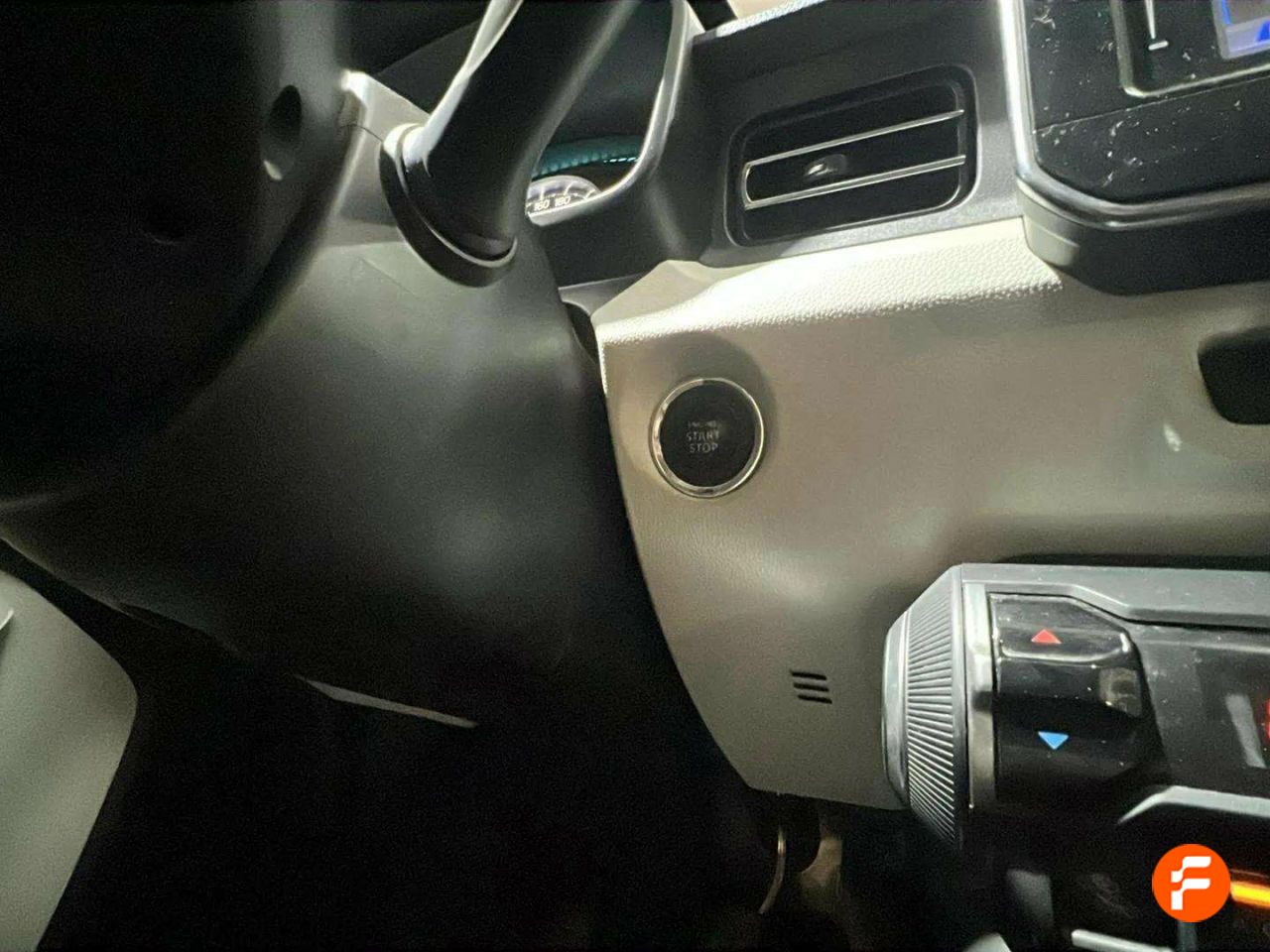 Foto Suzuki Ignis 25