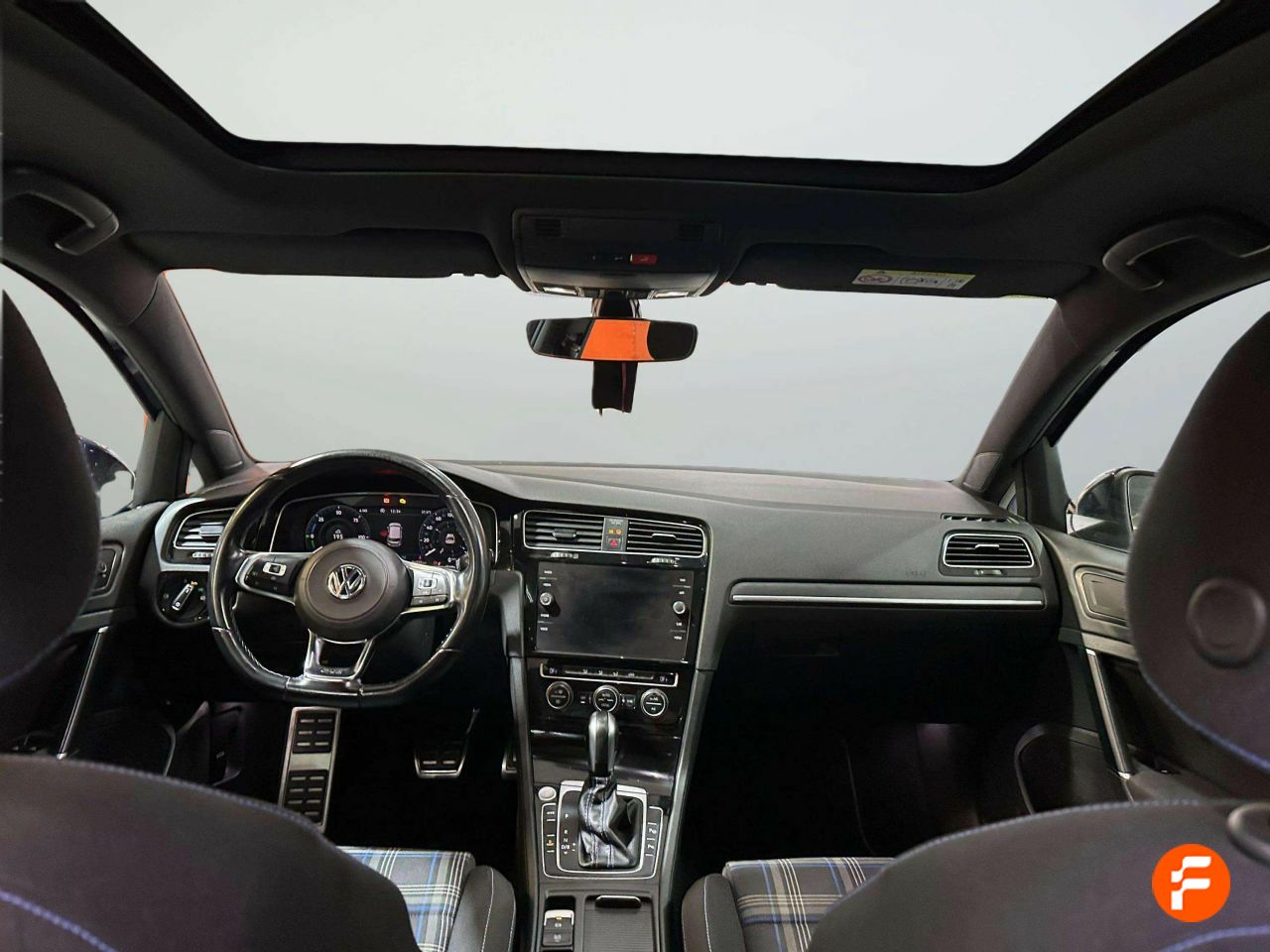 Foto Volkswagen Golf 11