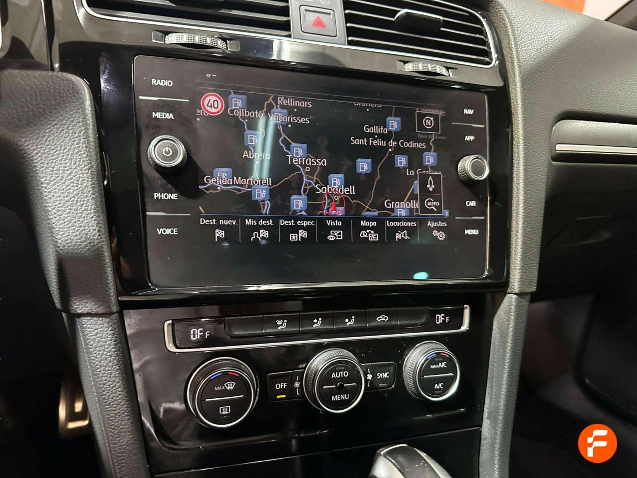 Foto Volkswagen Golf 21