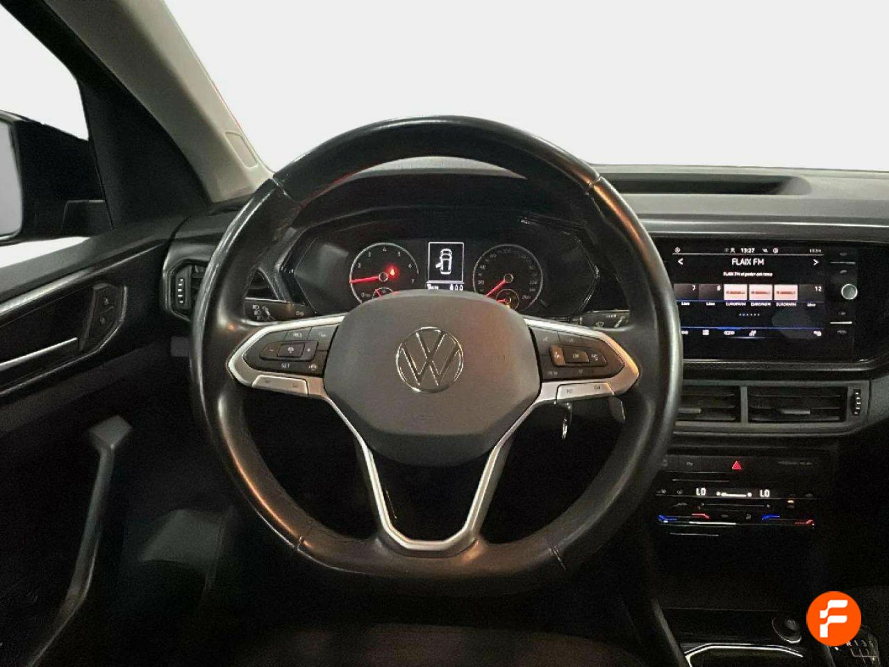 Foto Volkswagen T-Cross 12