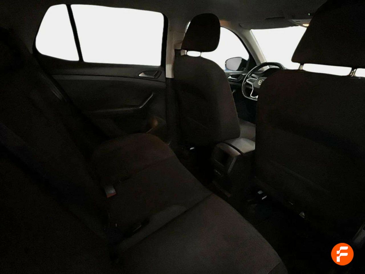 Foto Volkswagen T-Cross 17