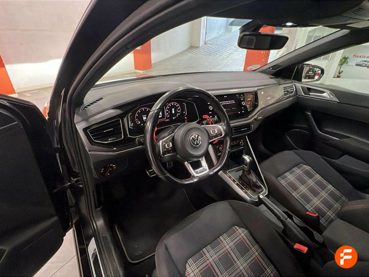 Foto Volkswagen Polo 25