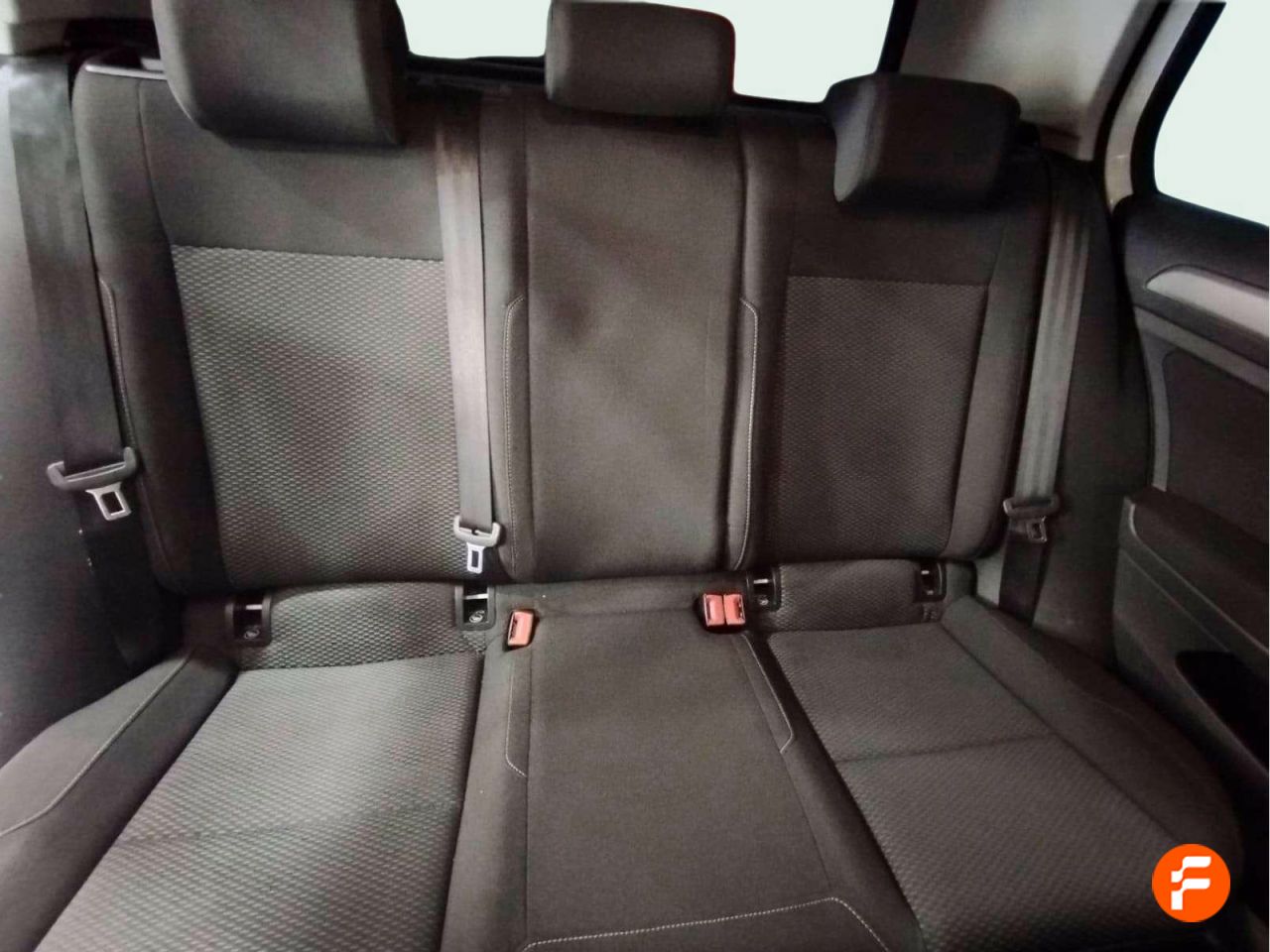 Foto Volkswagen Golf 16