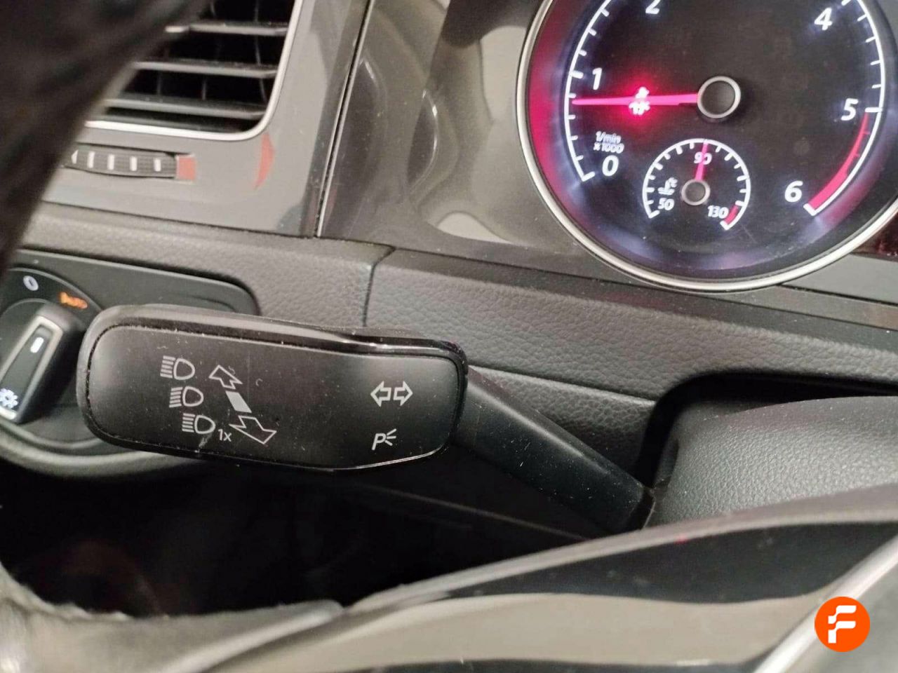 Foto Volkswagen Golf 21