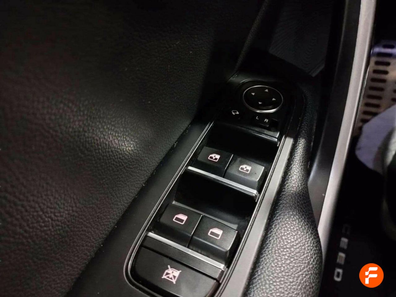 Foto Kia XCeed 28