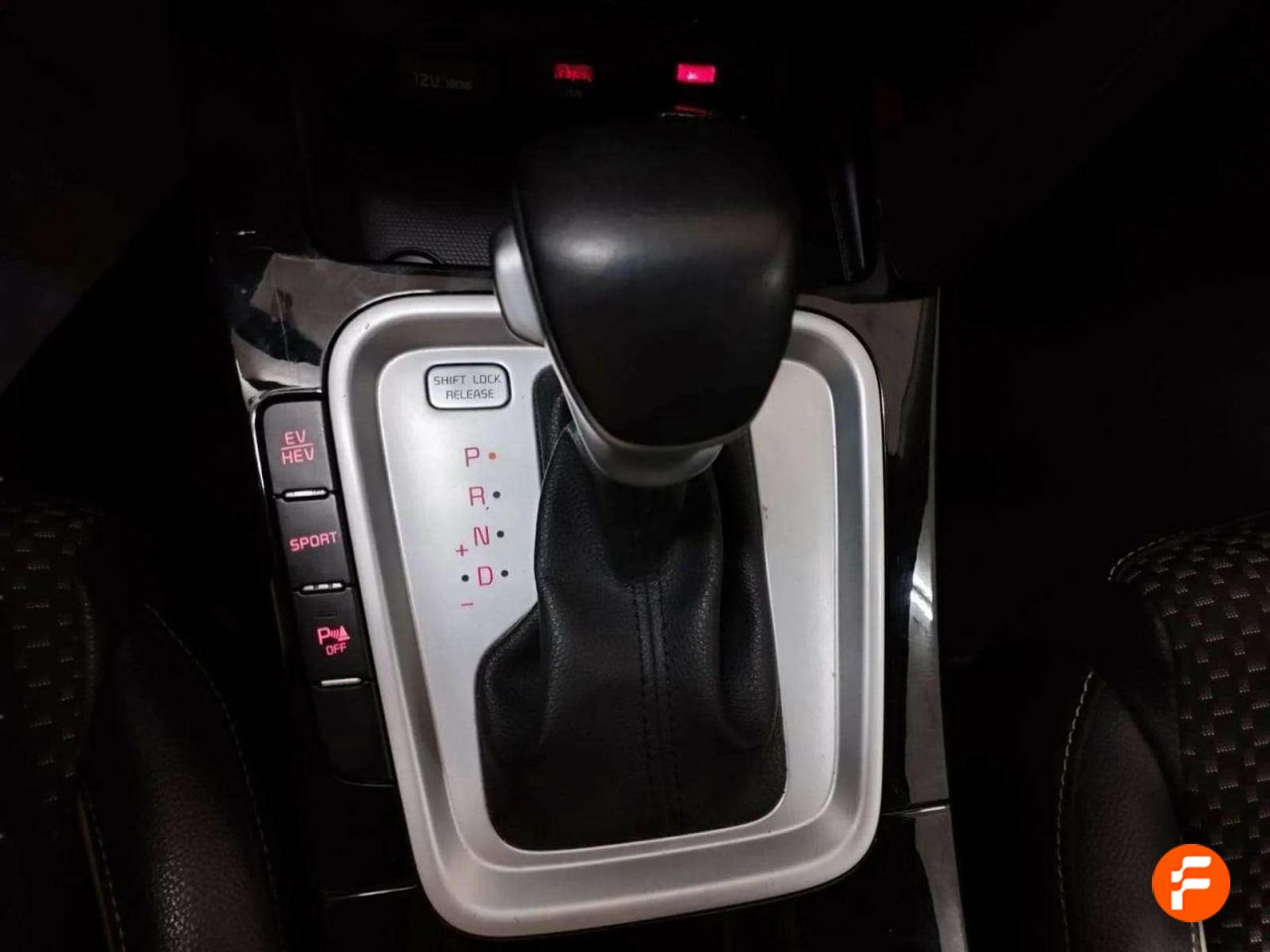Foto Kia XCeed 32