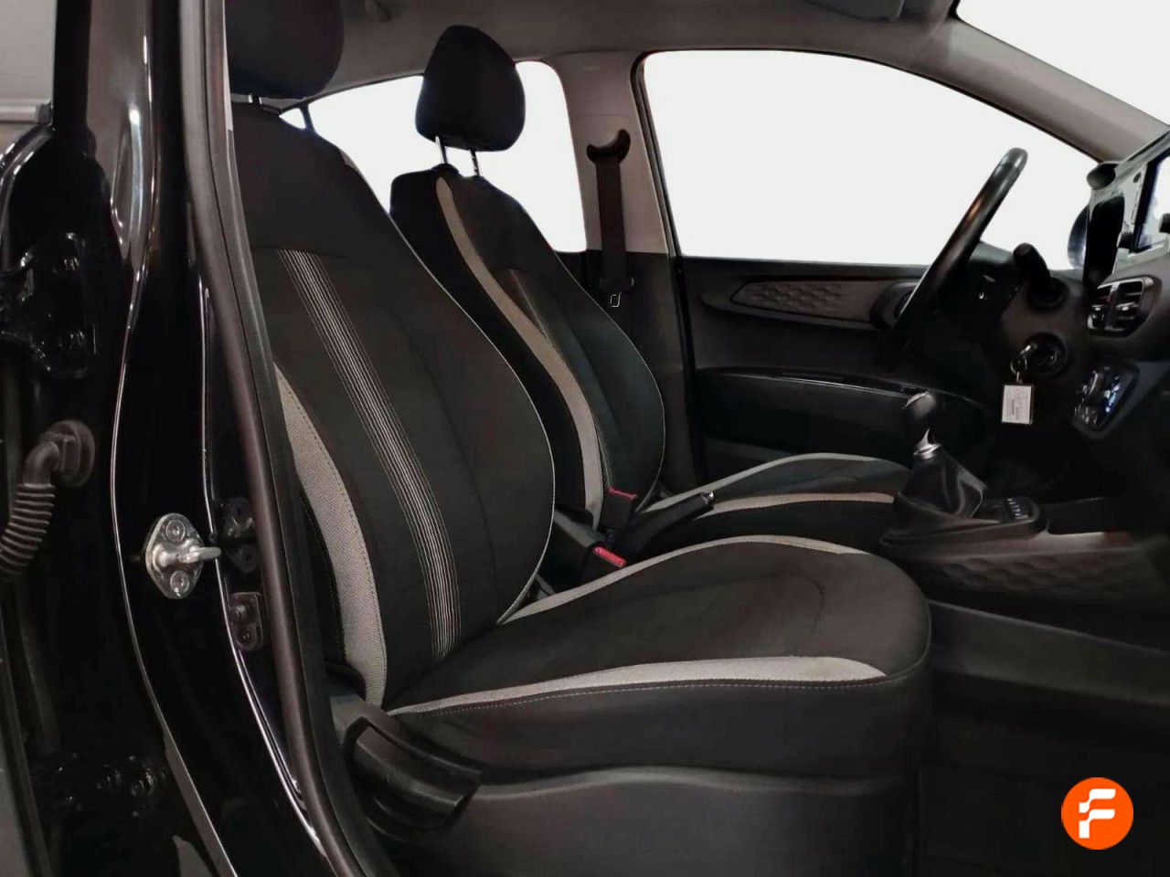 Foto Hyundai i10 13