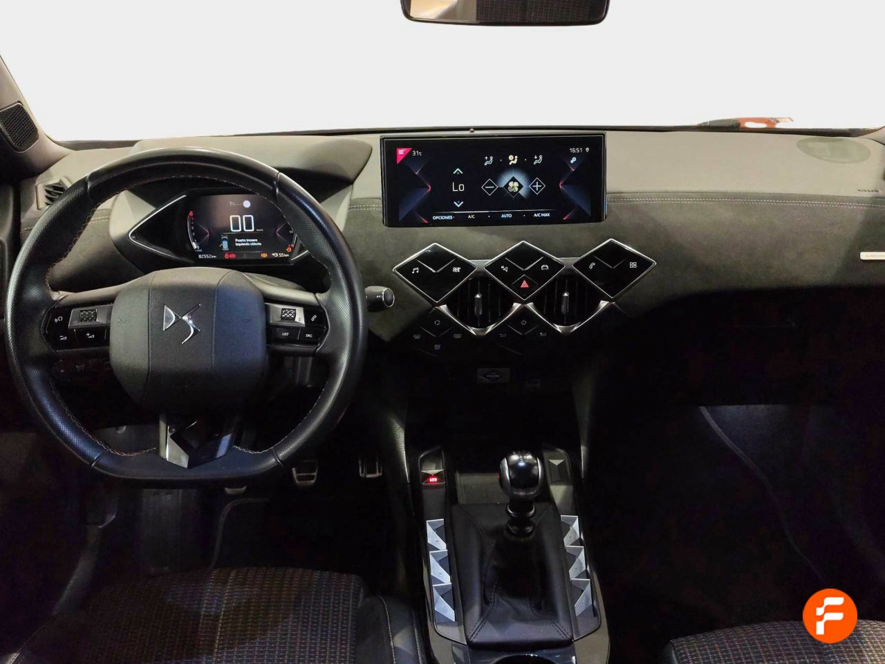 Foto DS Automobiles DS 3 10