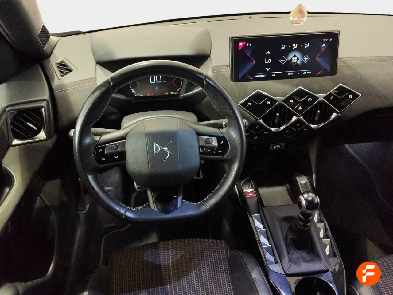 Foto DS Automobiles DS 3 12