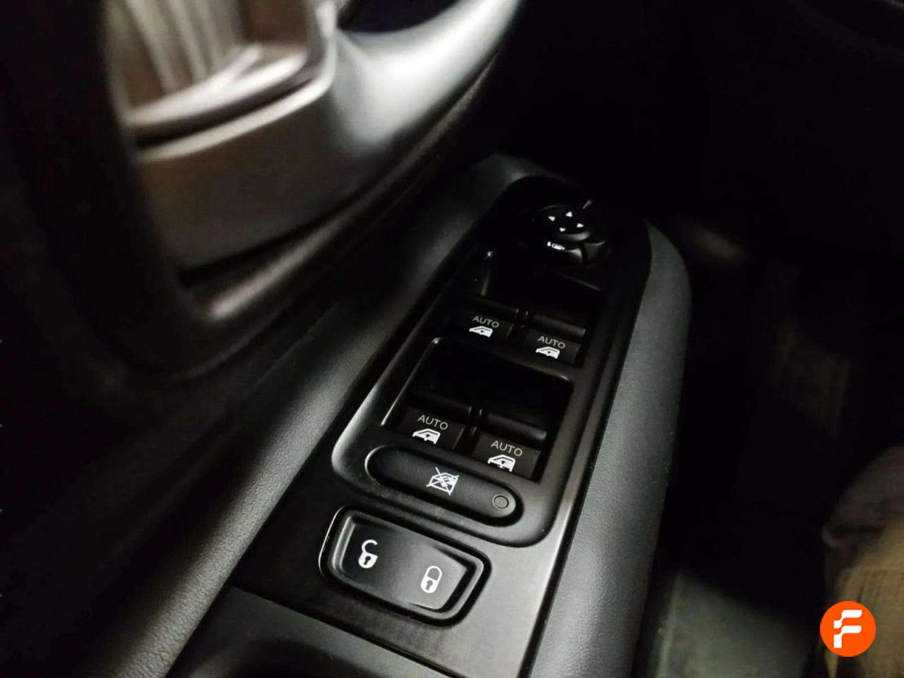 Foto Jeep Renegade 25