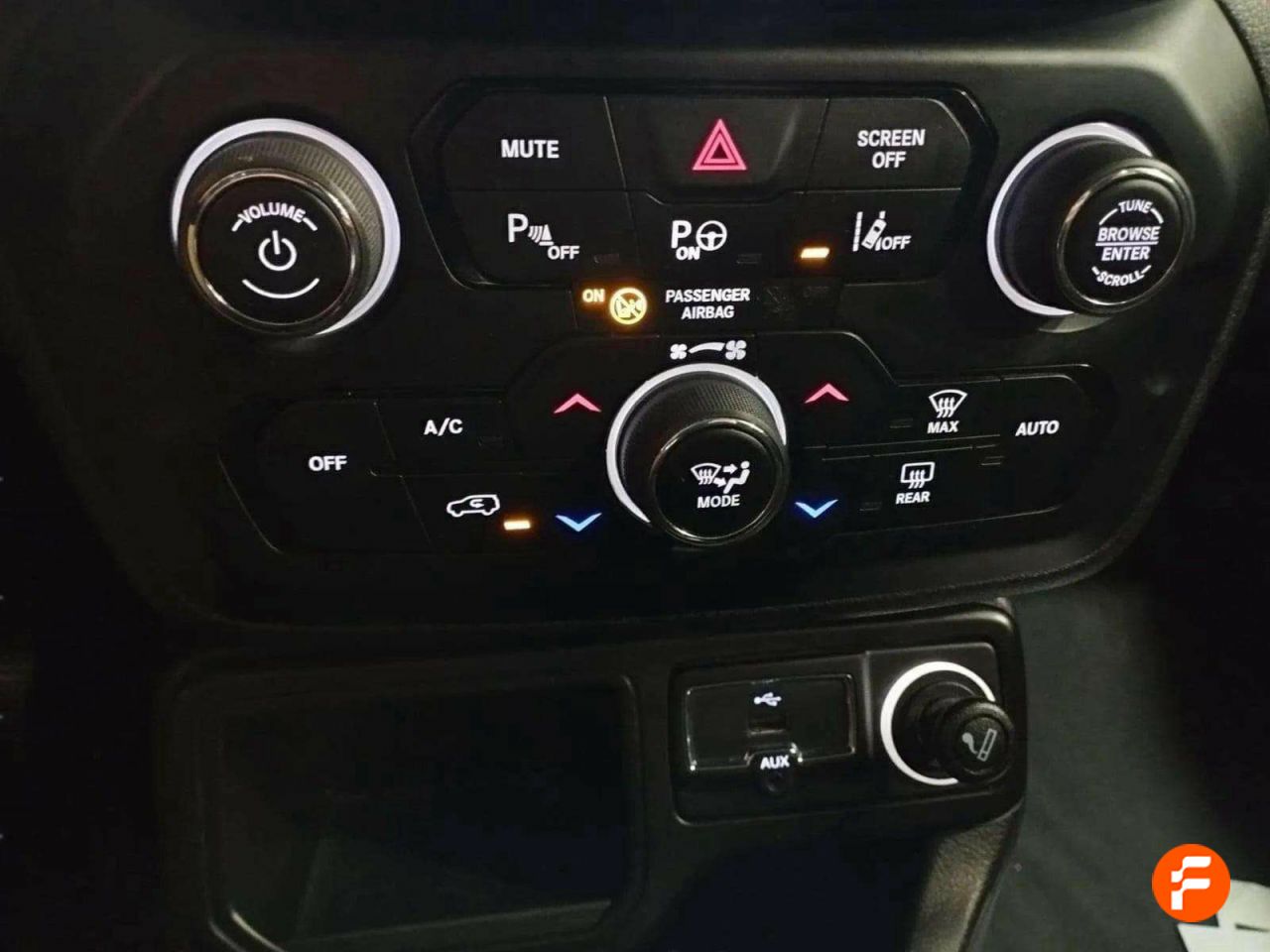 Foto Jeep Renegade 29