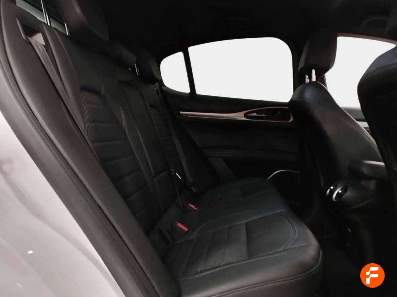 Foto Alfa Romeo Stelvio 15