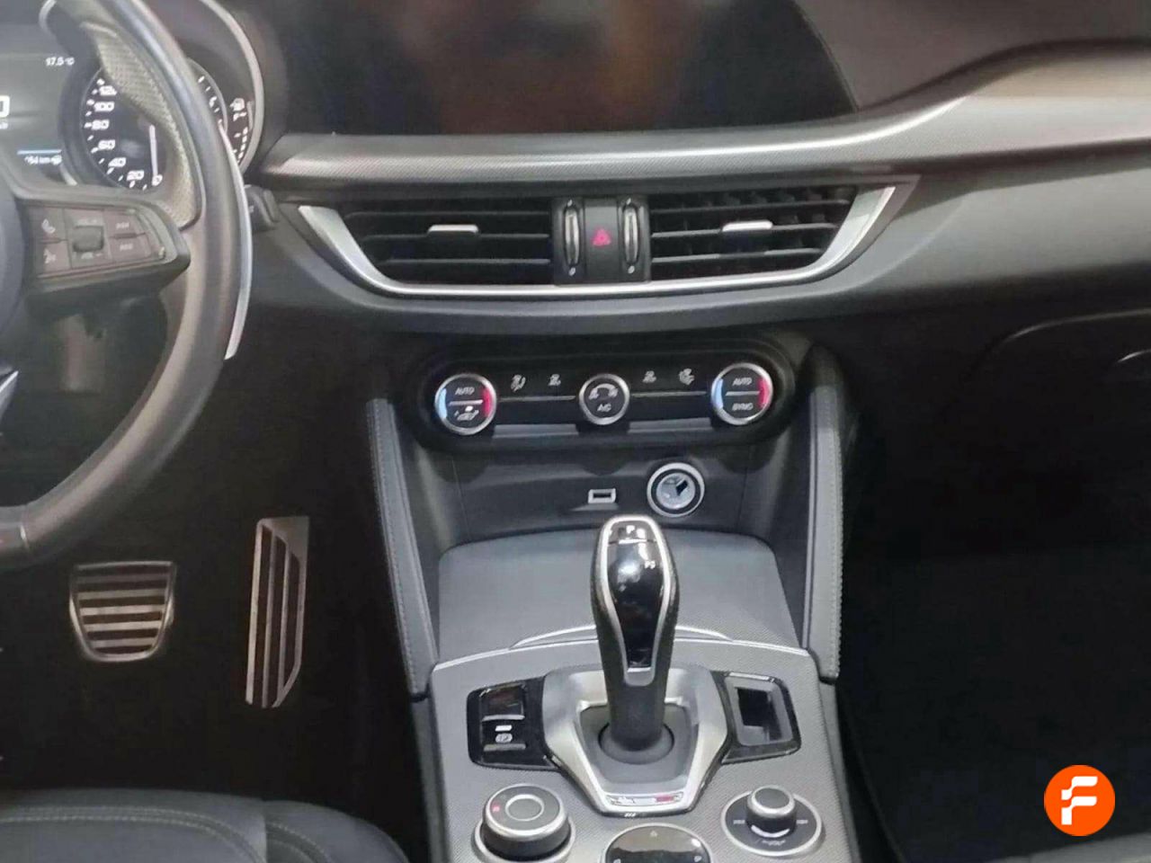 Foto Alfa Romeo Stelvio 11
