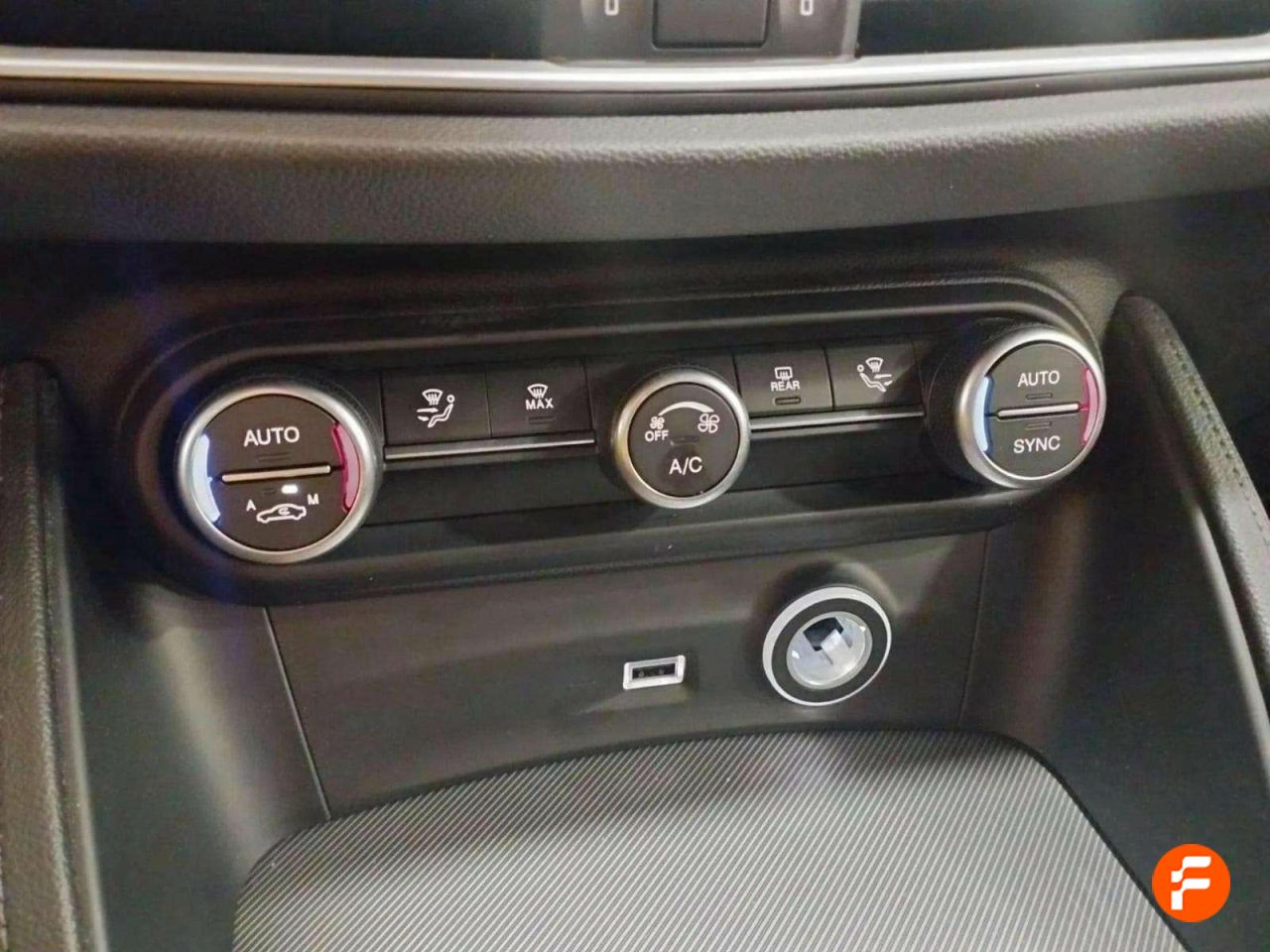 Foto Alfa Romeo Stelvio 27