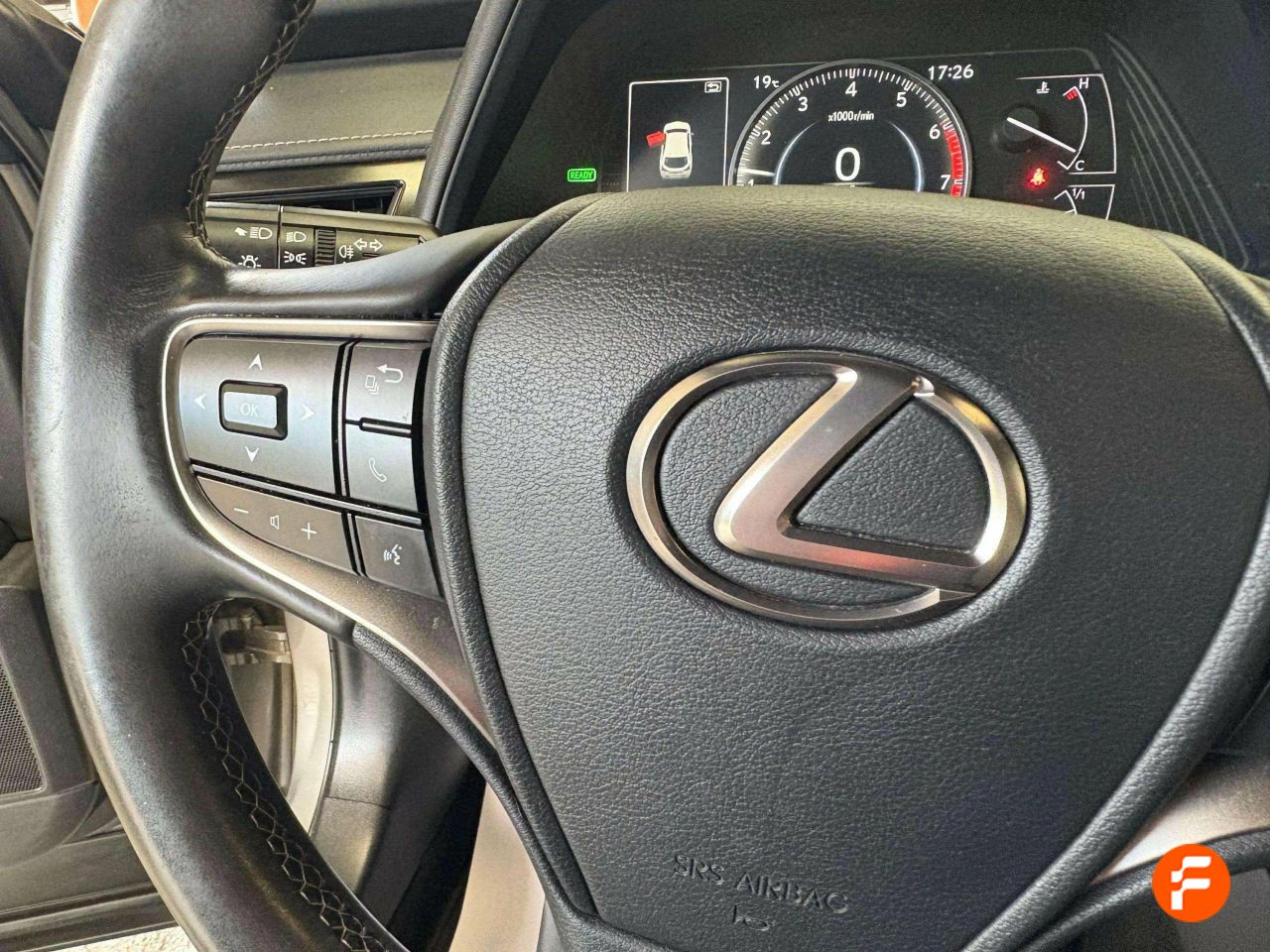 Foto Lexus UX 13