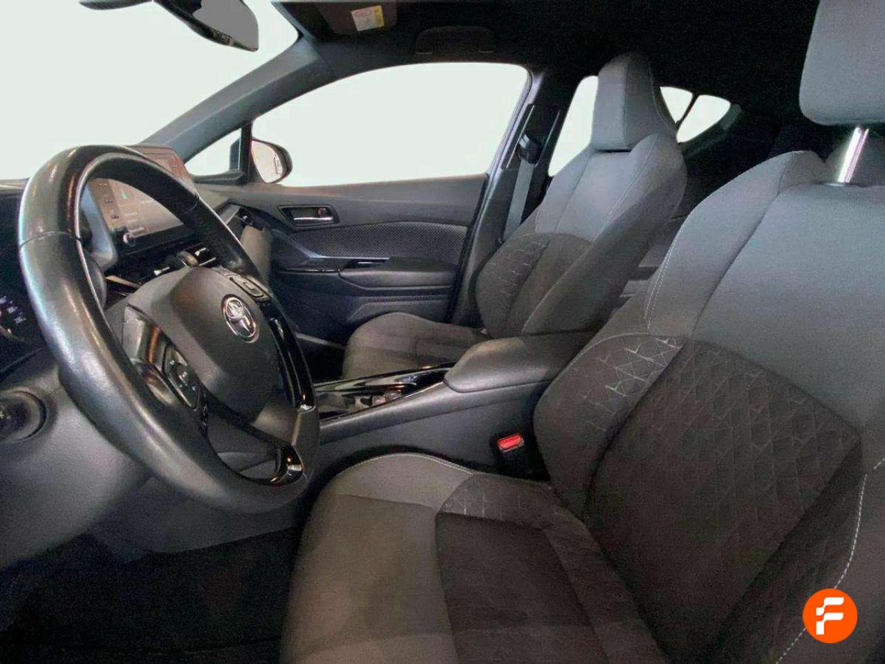 Foto Toyota C-HR 14
