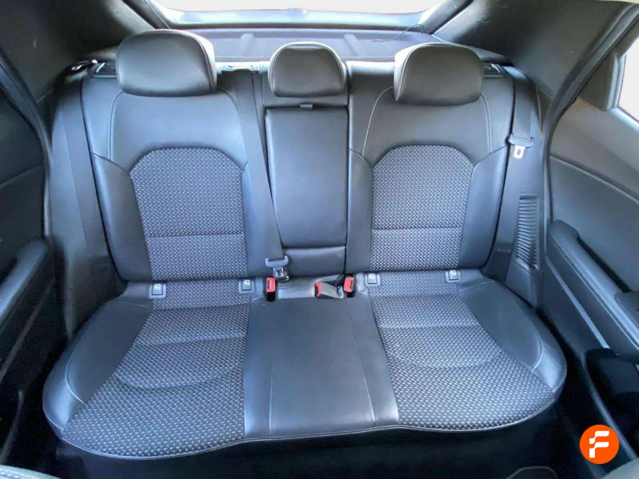 Foto Kia XCeed 15