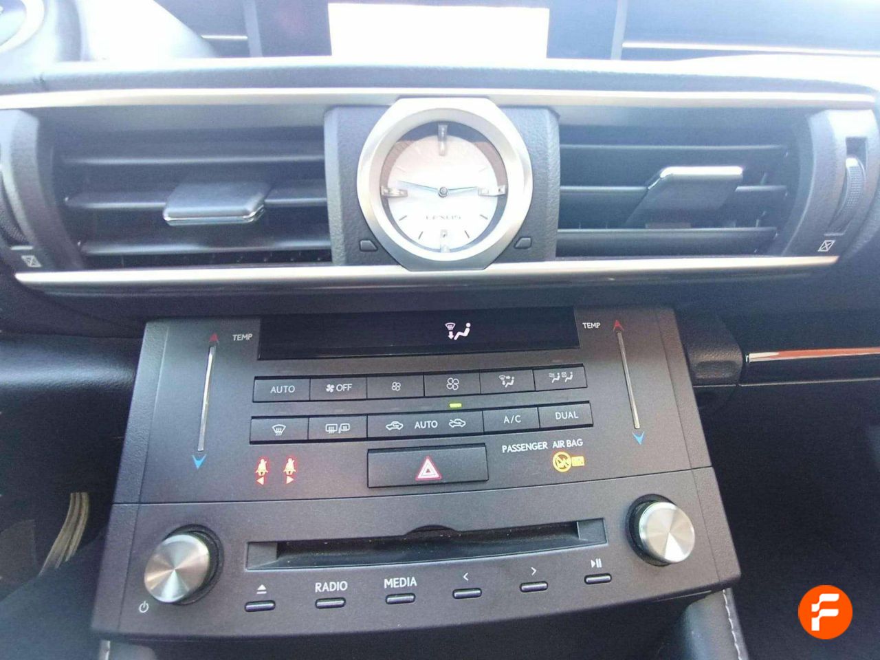 Foto Lexus RC 29