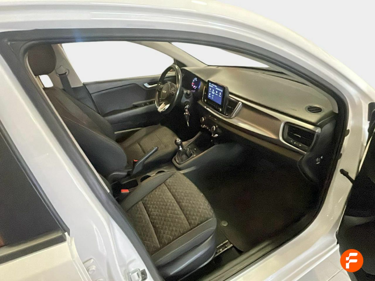 Foto Kia Rio 13