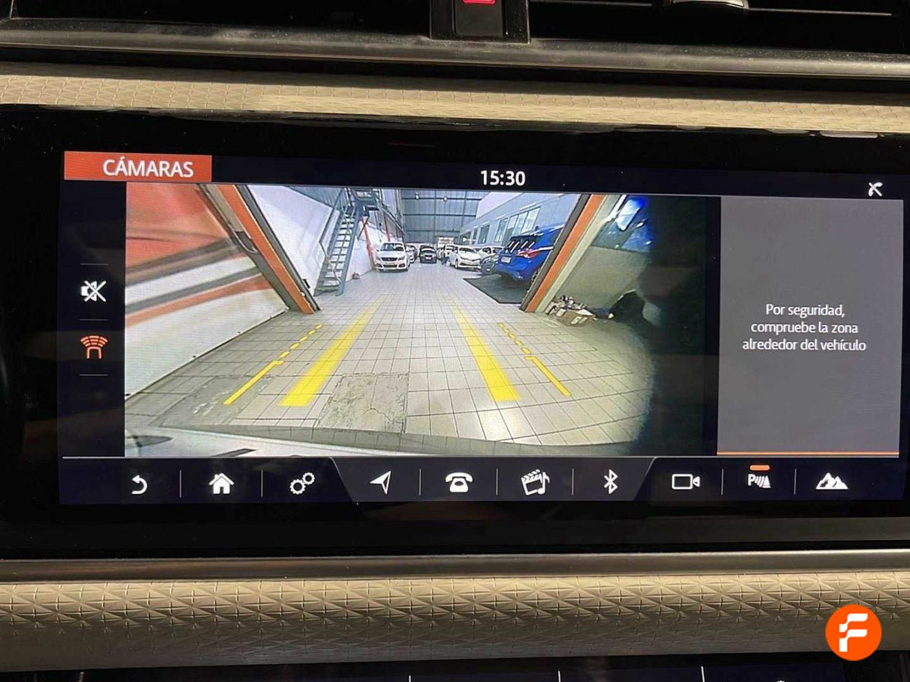 Foto Land-Rover Range Rover Velar 22