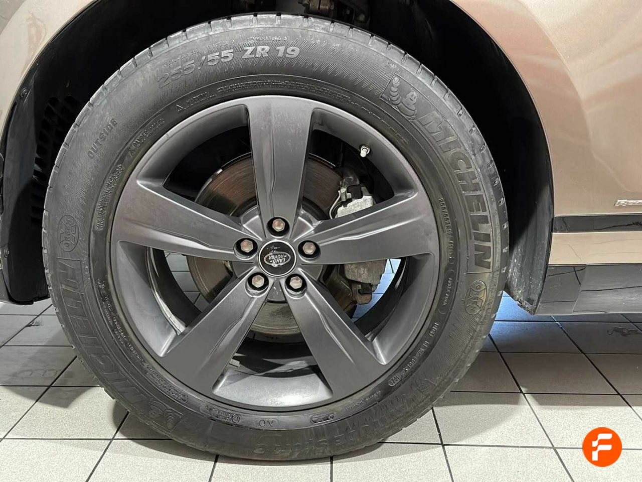 Foto Land-Rover Range Rover Velar 26