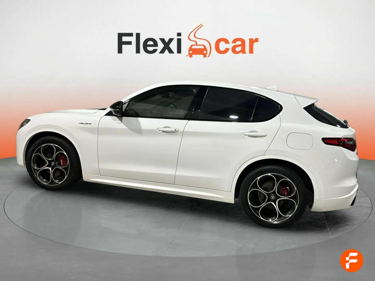 Foto Alfa Romeo Stelvio 4