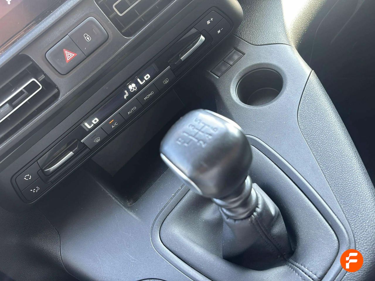 Foto Citroën Berlingo 24
