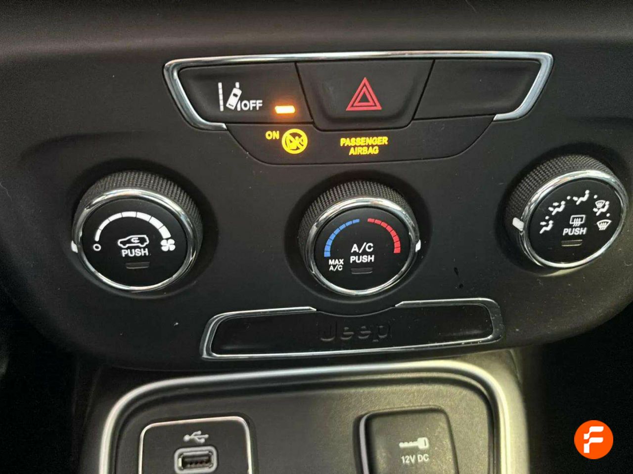 Foto Jeep Compass 25