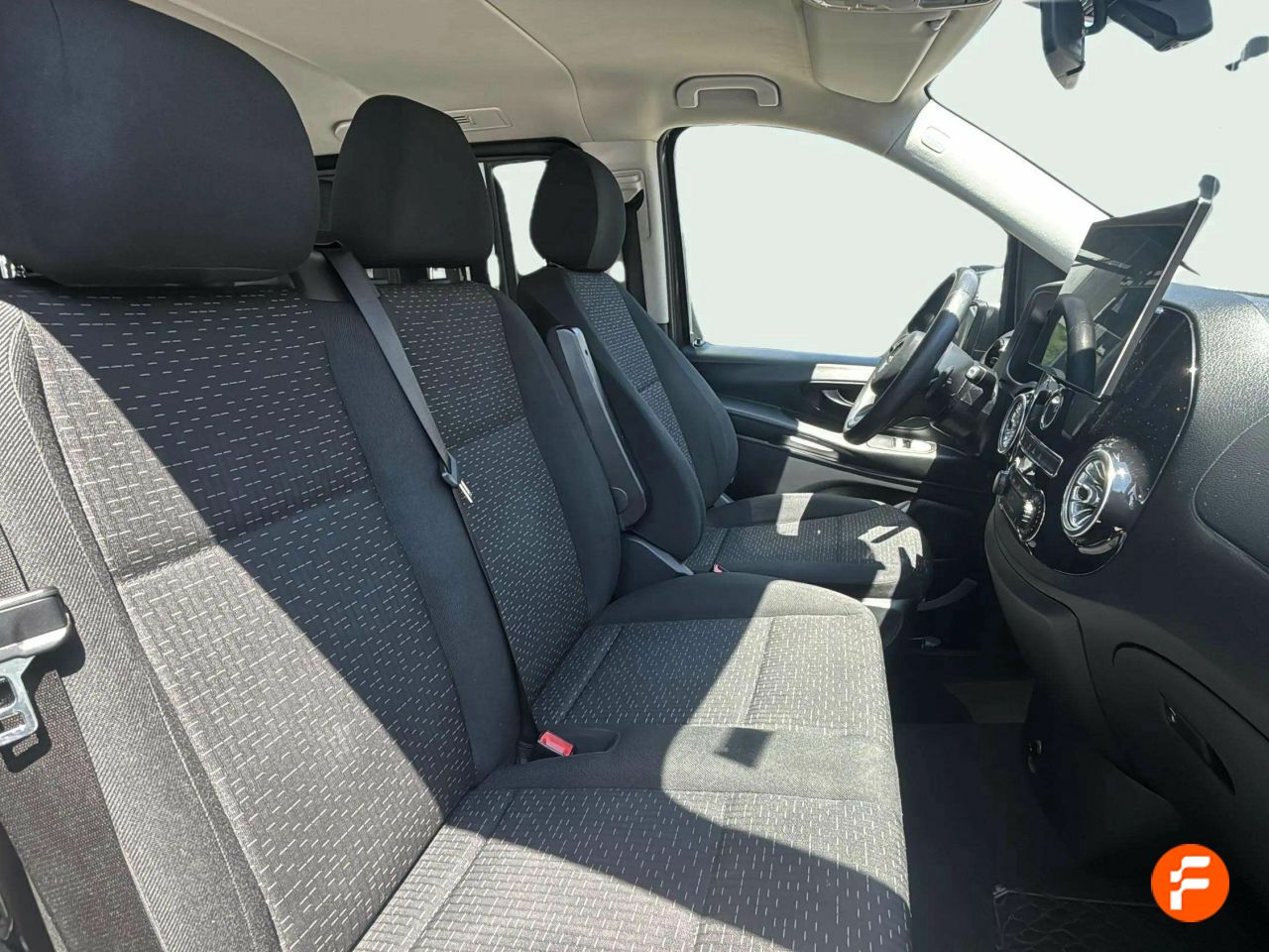 Foto Mercedes-Benz Vito 14